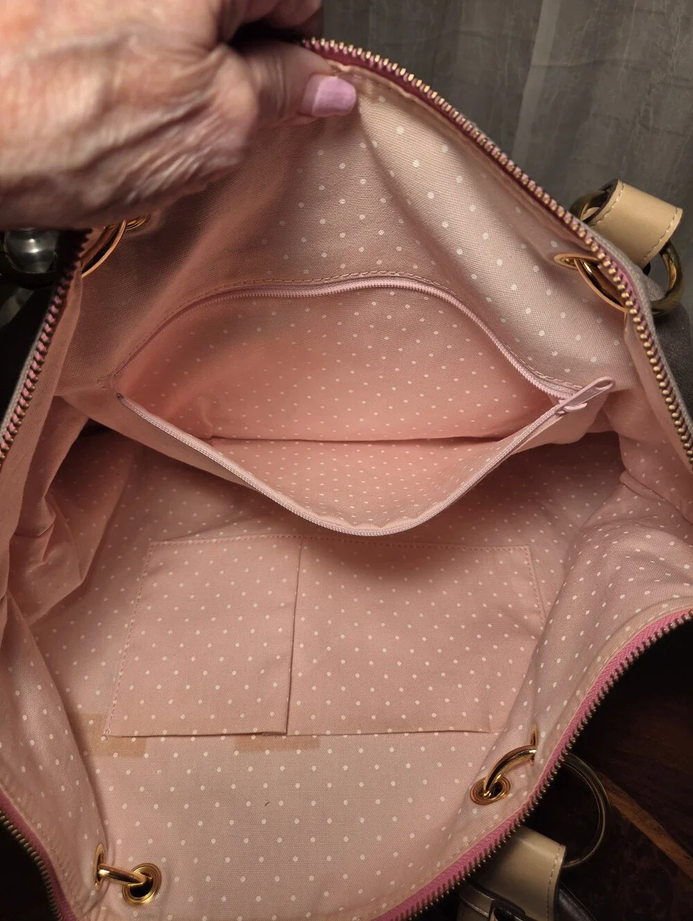 Samantha Thavasa Cream Tote with Pink Logo and Tan Straps